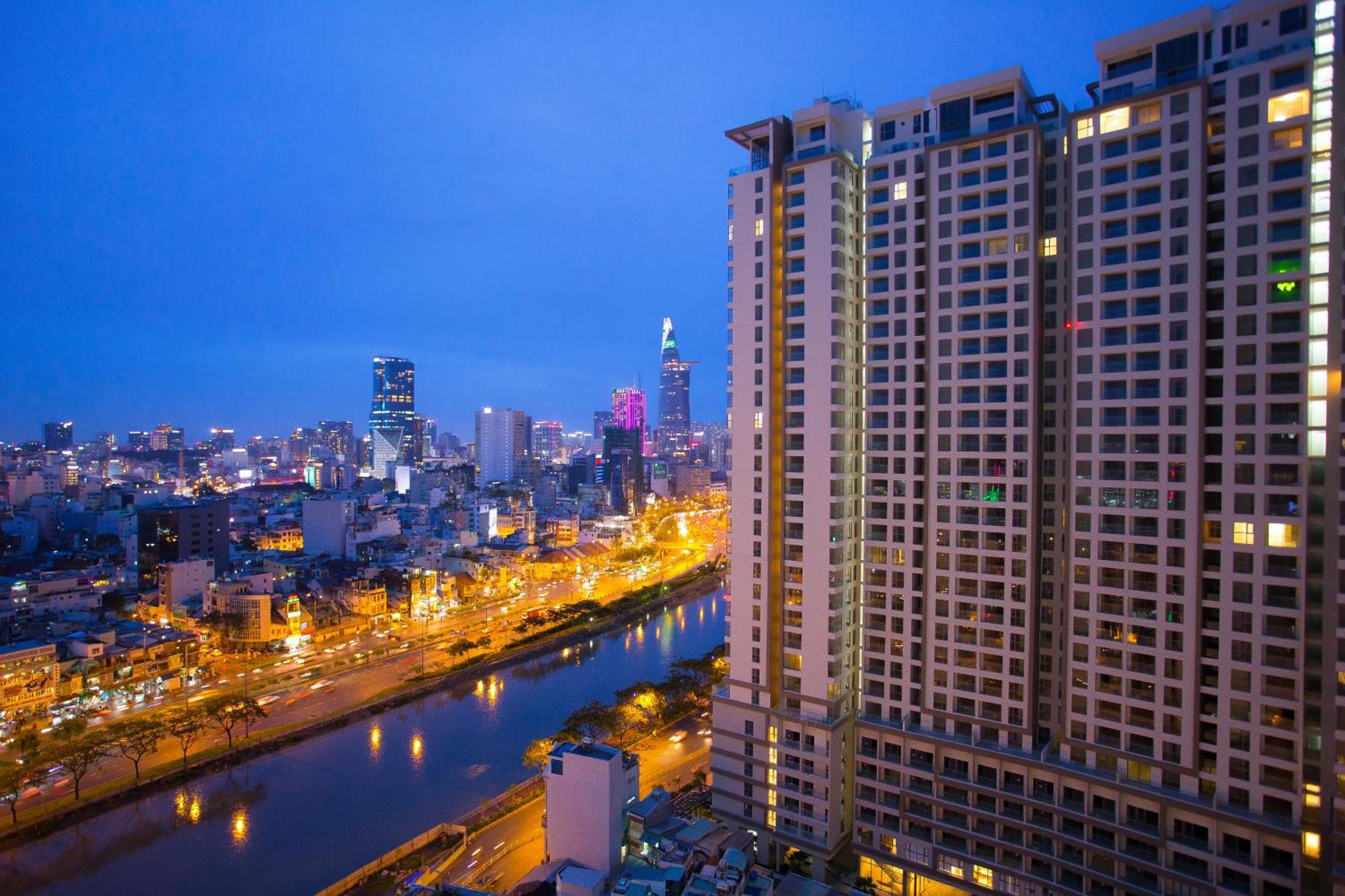 Double E Saigon Apartment In Rivergate Building Thành Pho Ho Chí Minh Esterno foto